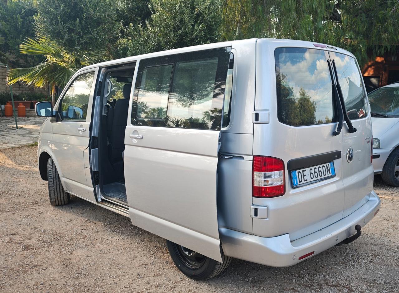 Volkswagen Caravelle Multivan 2.5 TDI/174CV 4motion Highline