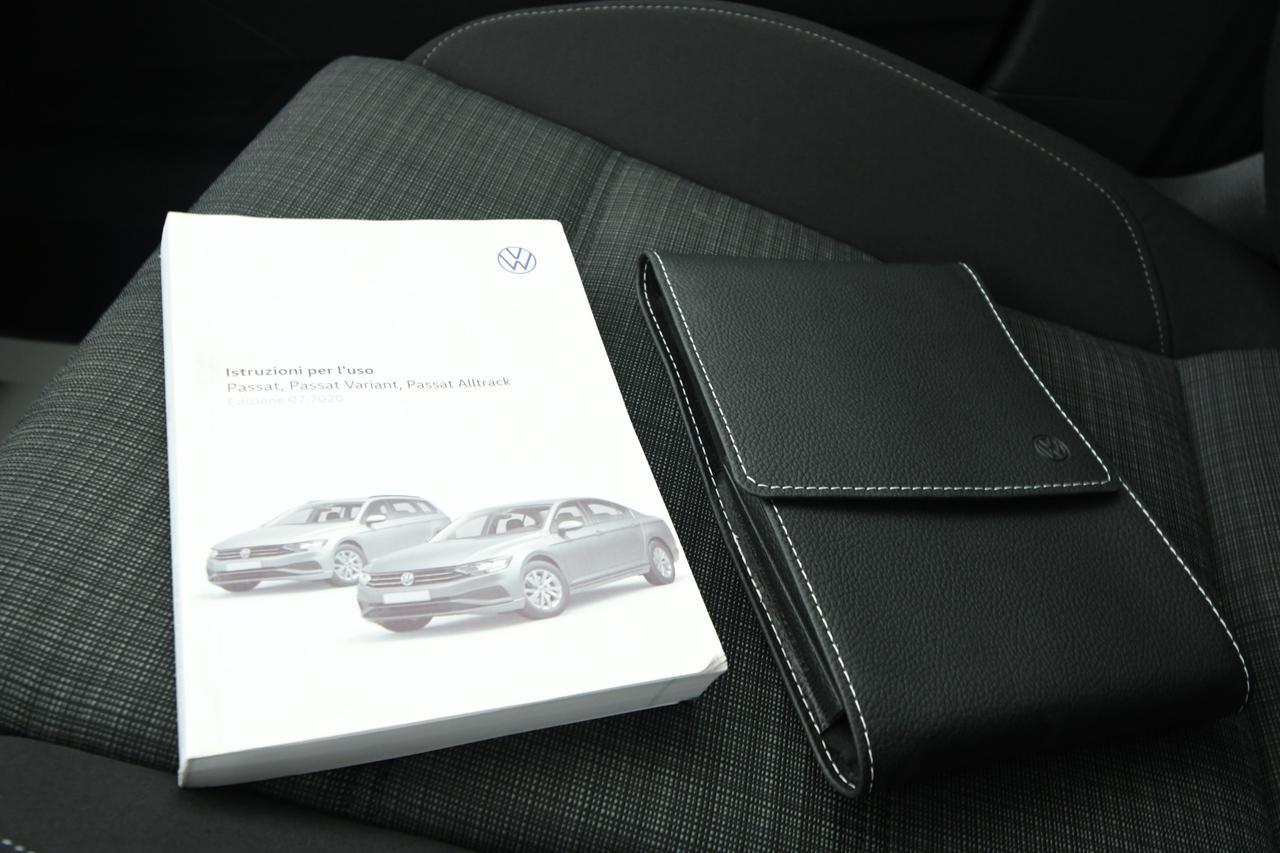 VOLKSWAGEN Passat Variant 2.0 tdi Business 150cv dsg ACC+APP CONNECT