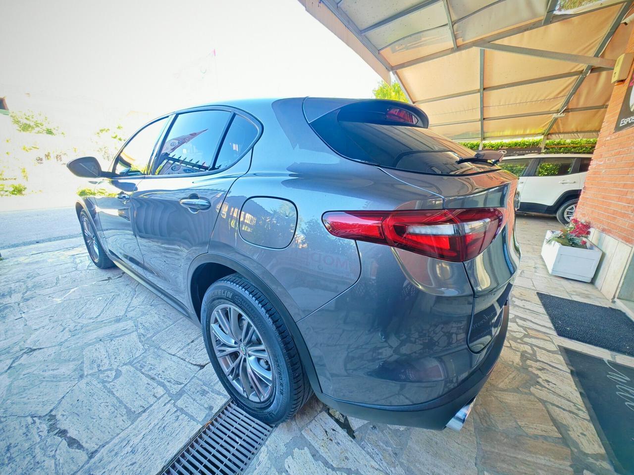 Alfa Romeo Stelvio 2.2 Turbodiesel 160 CV AT8 RWD Business