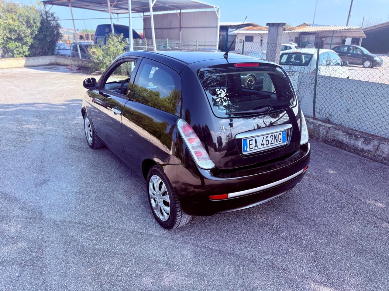 Lancia Ypsilon restayling 1.2 benzina Unicaproprietà
