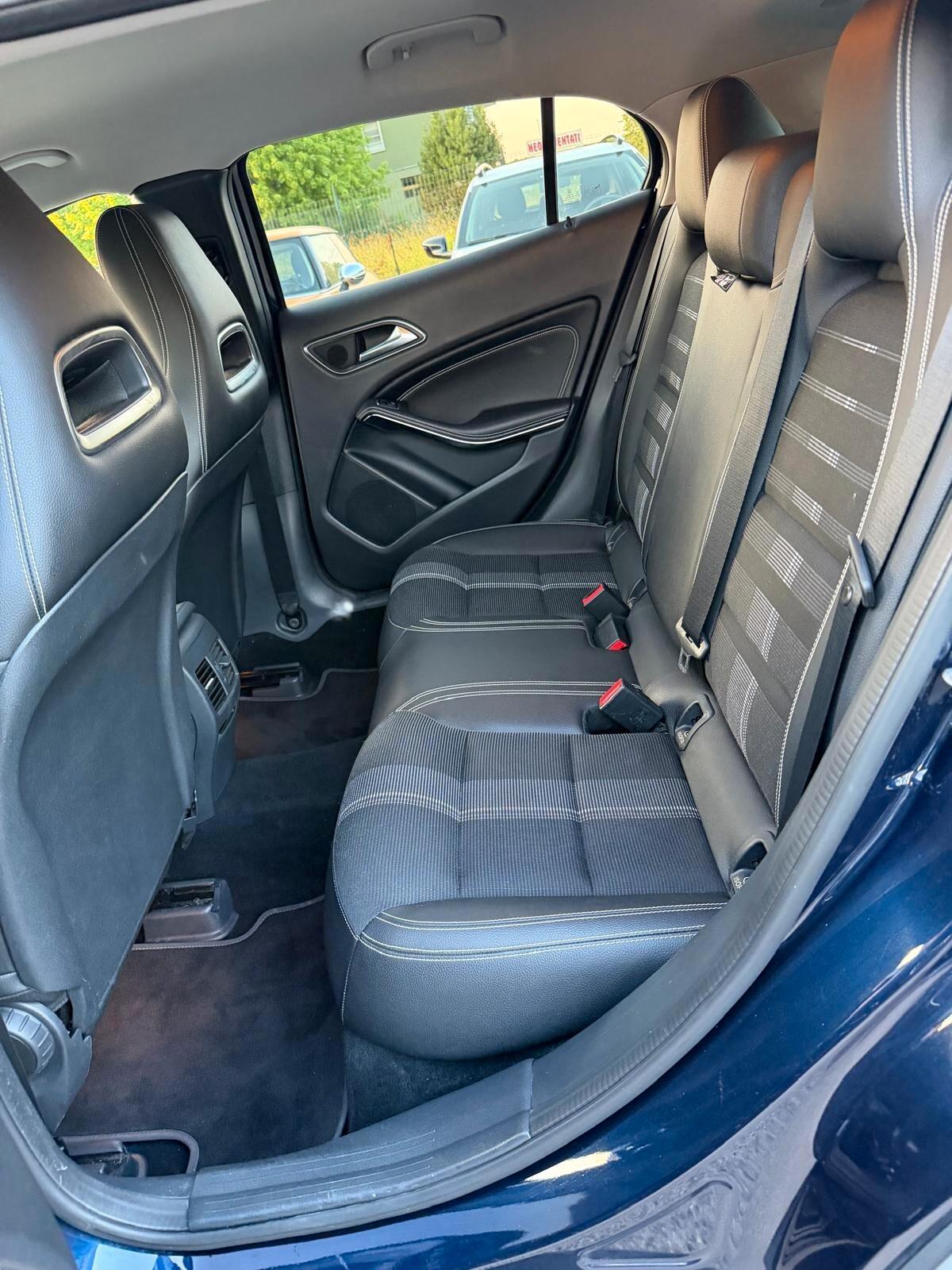 Mercedes-benz GLA 220 200 d Automatic Premium