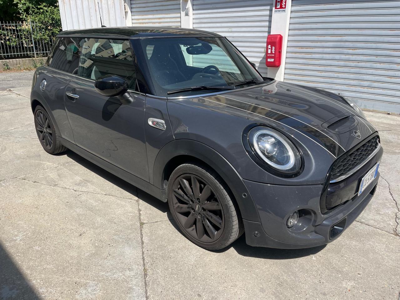 Mini 2.0 Cooper S 192CV Da VETRINA