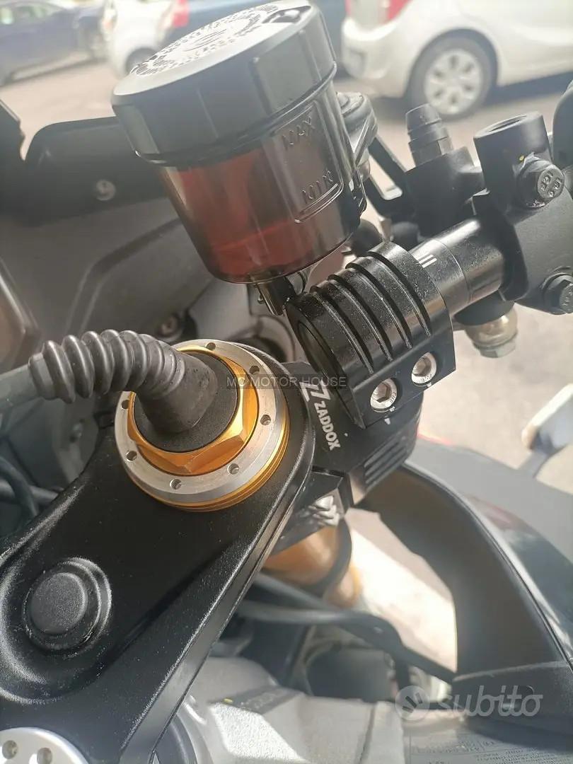 Aprilia tuono 1100 v4 factory +0maggi0 casco+rate