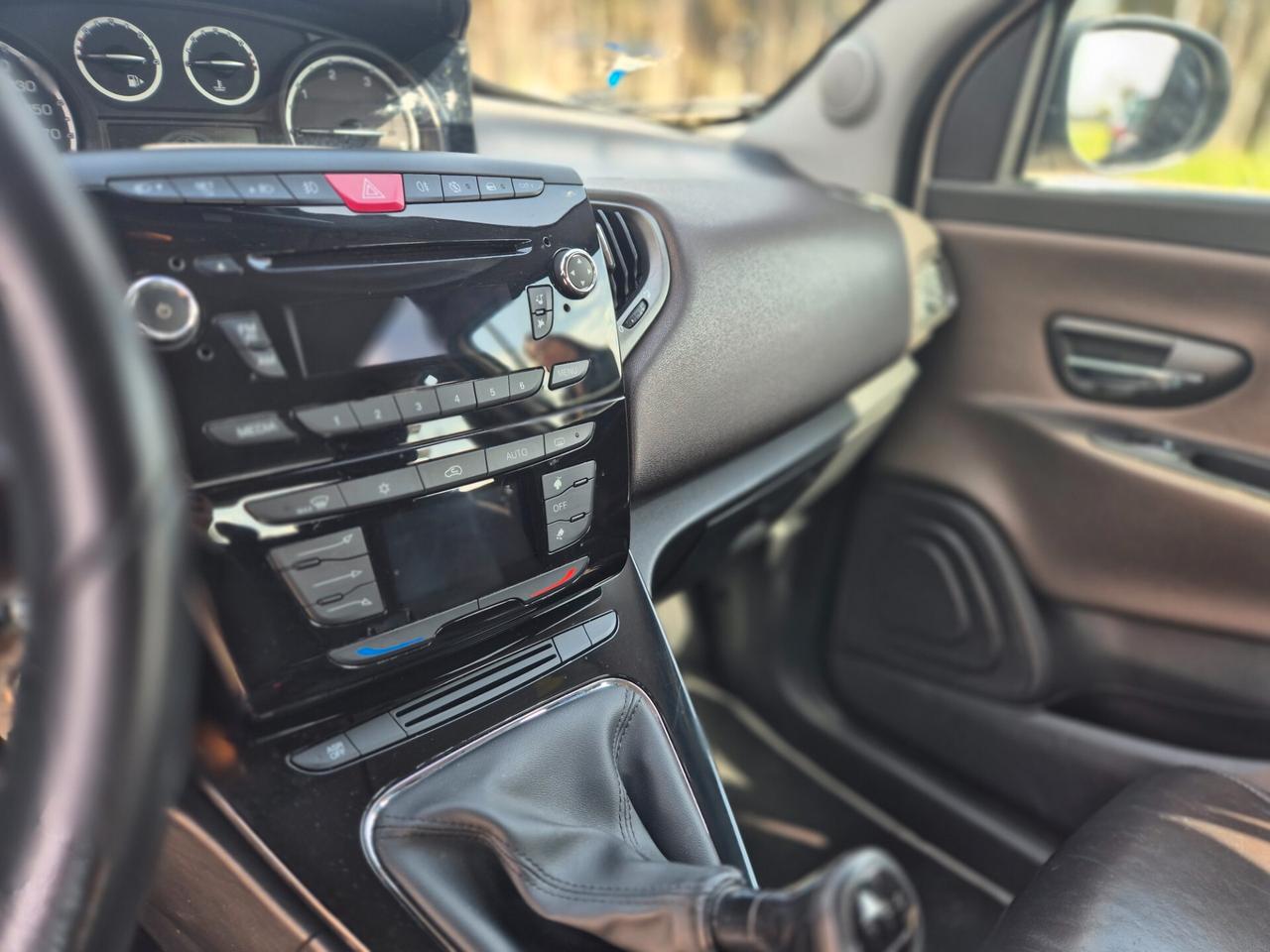 Lancia Ypsilon 1.3 MJT 16V 95 CV 5 porte S&S Platinum