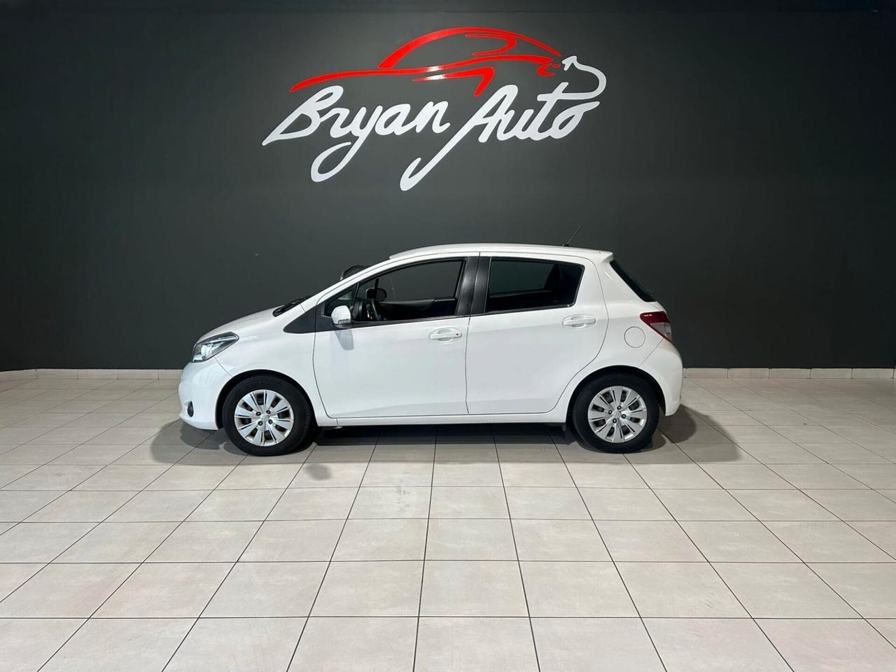 Toyota Yaris 1.0 5 porte Lounge