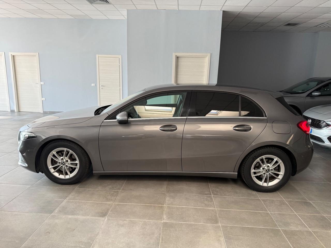 Mercedes A 180 Automatic Xenon Pelle Euro 6D Temp Garantita