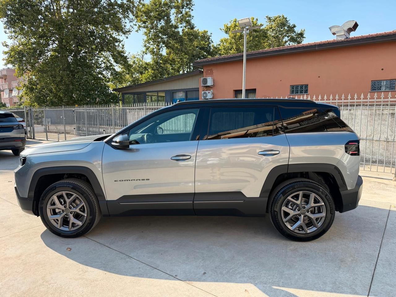 Jeep Compass 1.2 Turbo e-hybrid MHEV Summit 145CV EDCT6