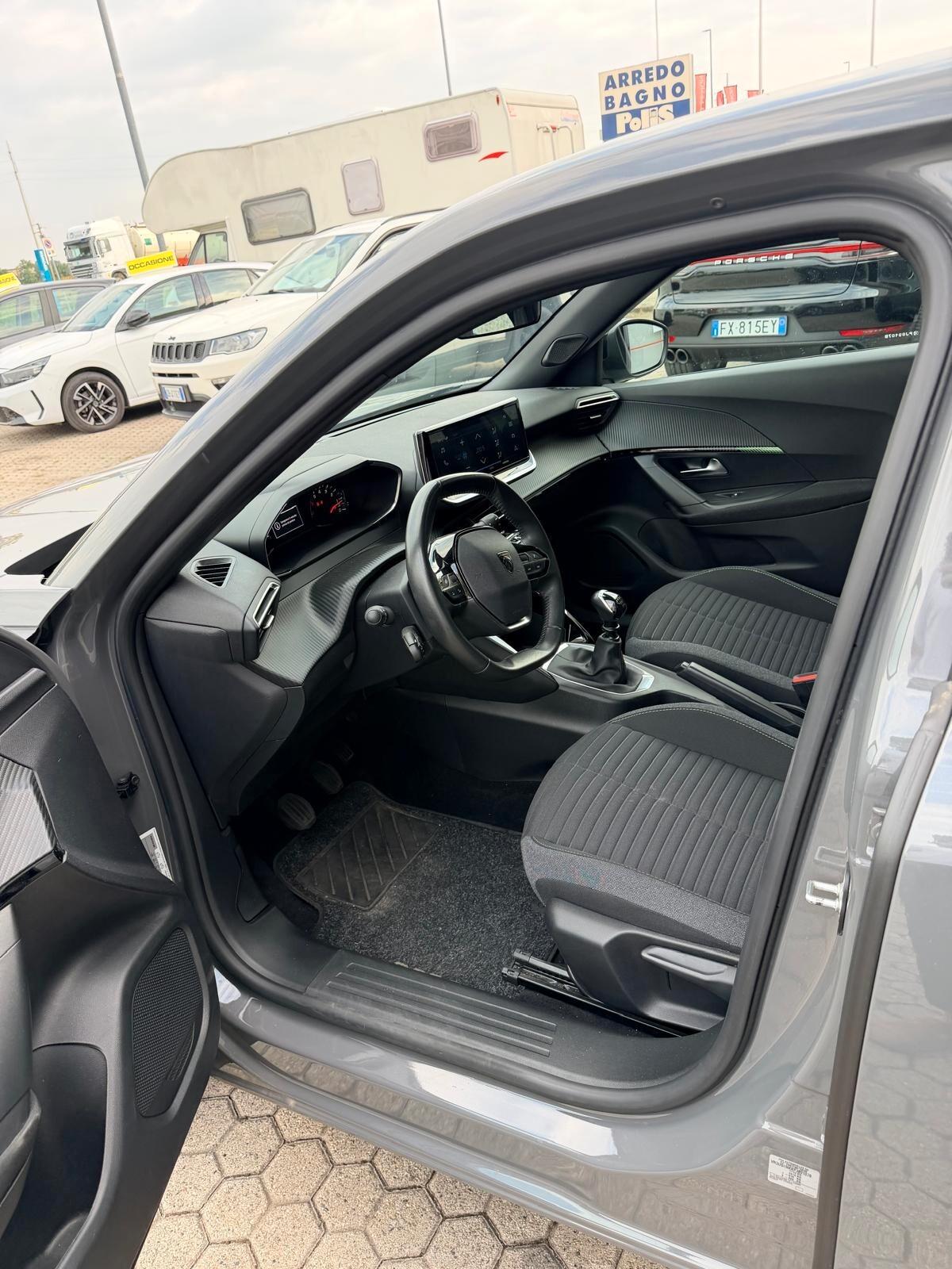 Peugeot 2008 PureTech 100 S&S Allure