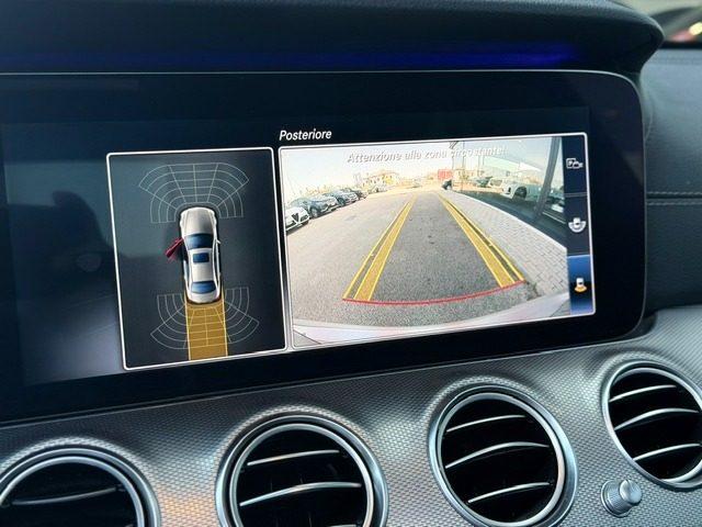 MERCEDES-BENZ E 220 d Premium Plus AMG*BERLINA*TETTO APRIBILE