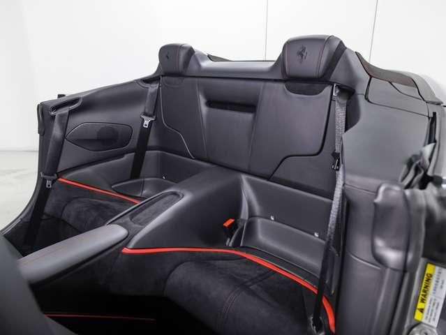 Ferrari Roma Spider