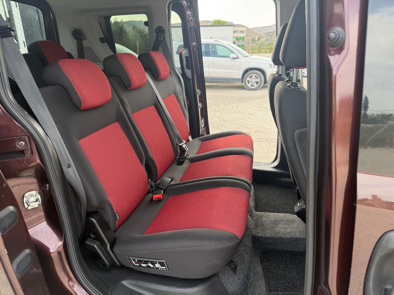 Fiat Doblò 2.0 MJT 16V Dynamic 7 posti