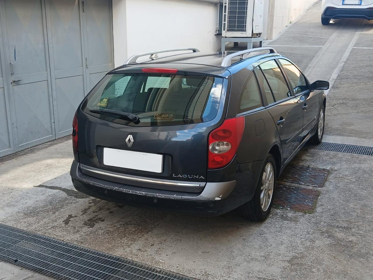 Renault Laguna 1.9 dCi/130CV Grandtour Confort