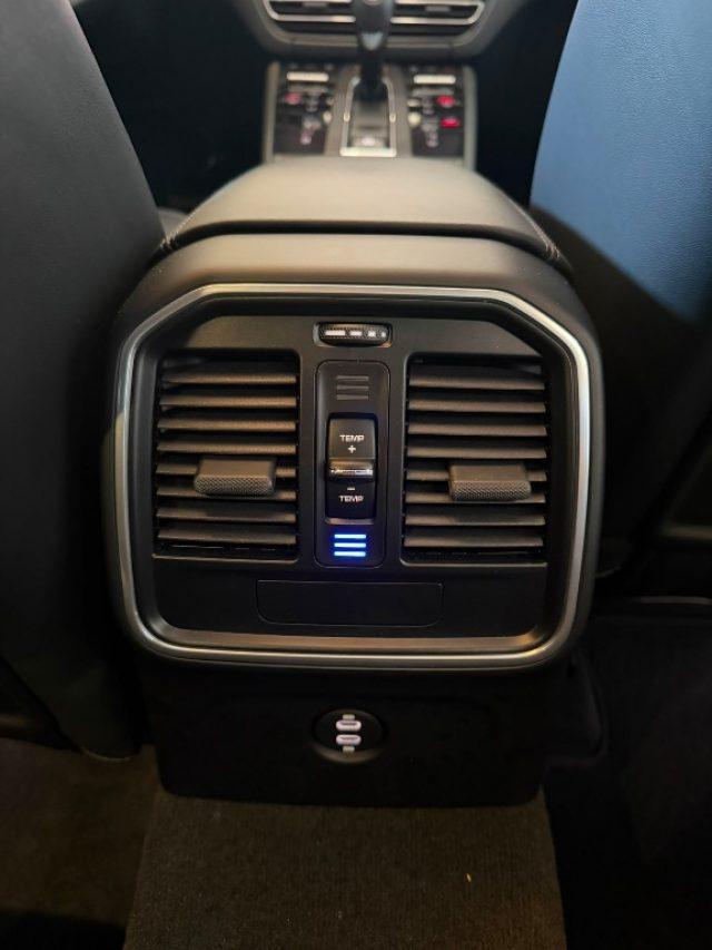PORSCHE Macan 2.0 //TETTO//SPORT CHRONO//IVA//