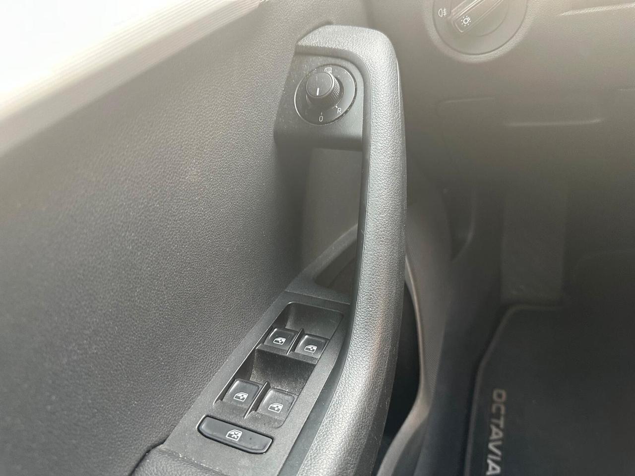 Skoda Octavia 2.0 TDI CR DSG Executive