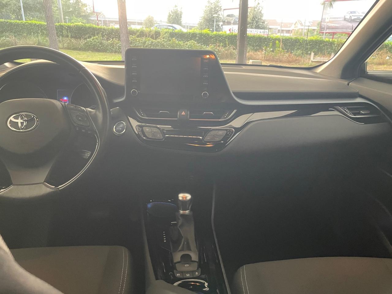 Toyota C-HR 1.8 Hybrid E-CVT Lounge