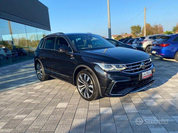 VOLKSWAGEN Tiguan 2.0 TDI 150 CV DSG R-Line + MA