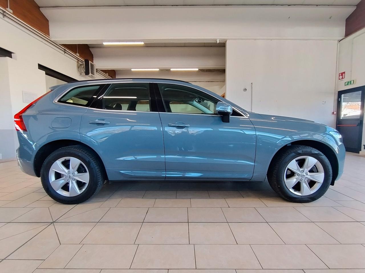 VOLVO XC60 2.0 B4 Geartronic Momentum *LED*CARPLAY*KEYLESS