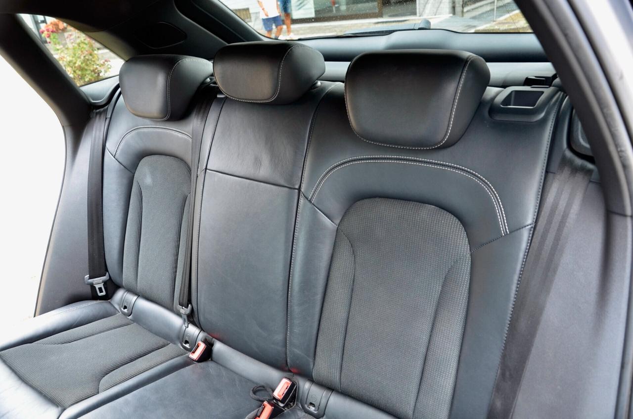 AUDI Q3 2.0 TDI S-LINE INT-EXT 150cv, UNICOPROPRIETARIO, UFF ITALIANA, EURO 6B, XENO, 18", PERMUTE