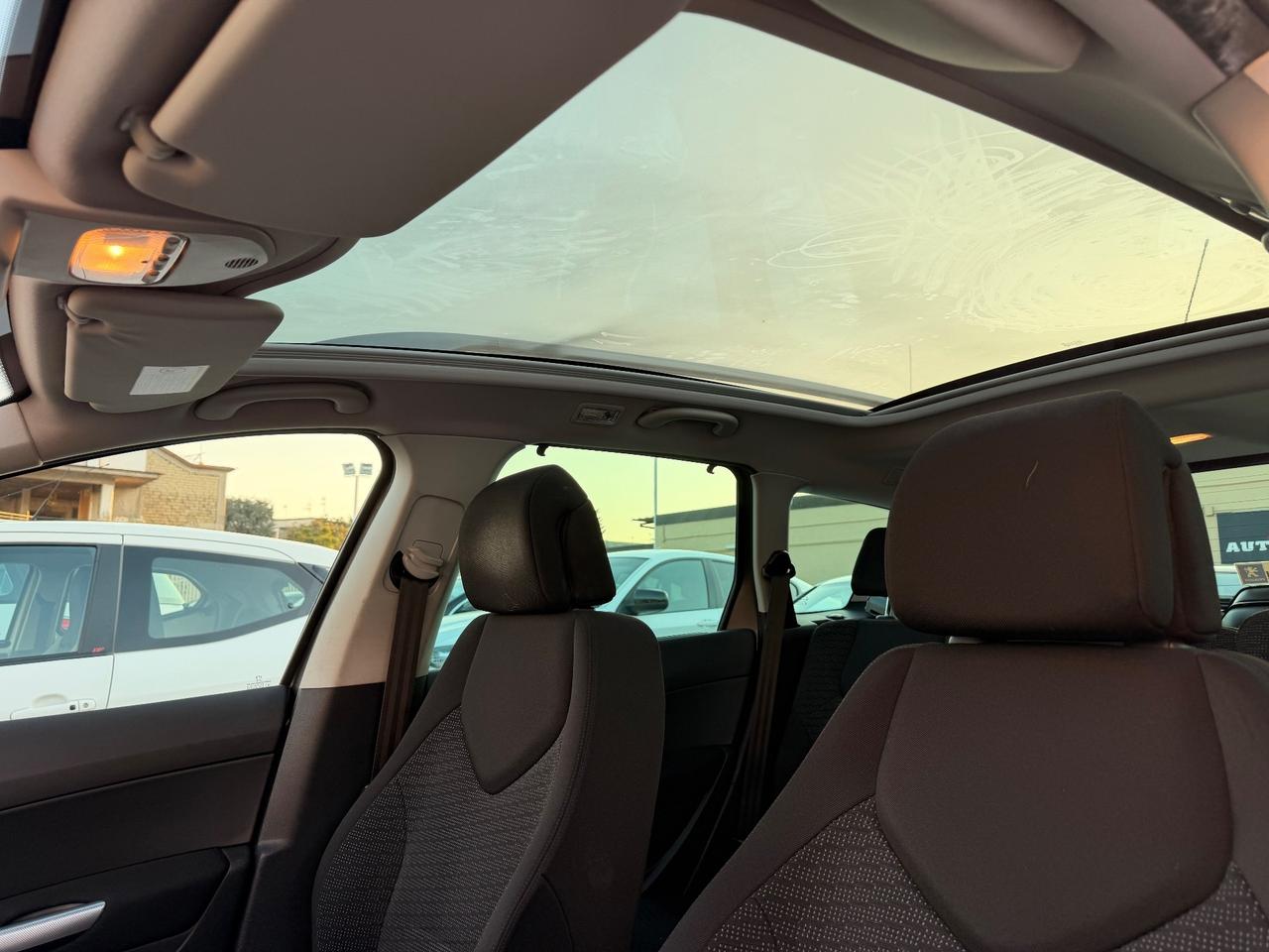 Peugeot 308 1.6 HDi 110CV SW Ciel TETTO