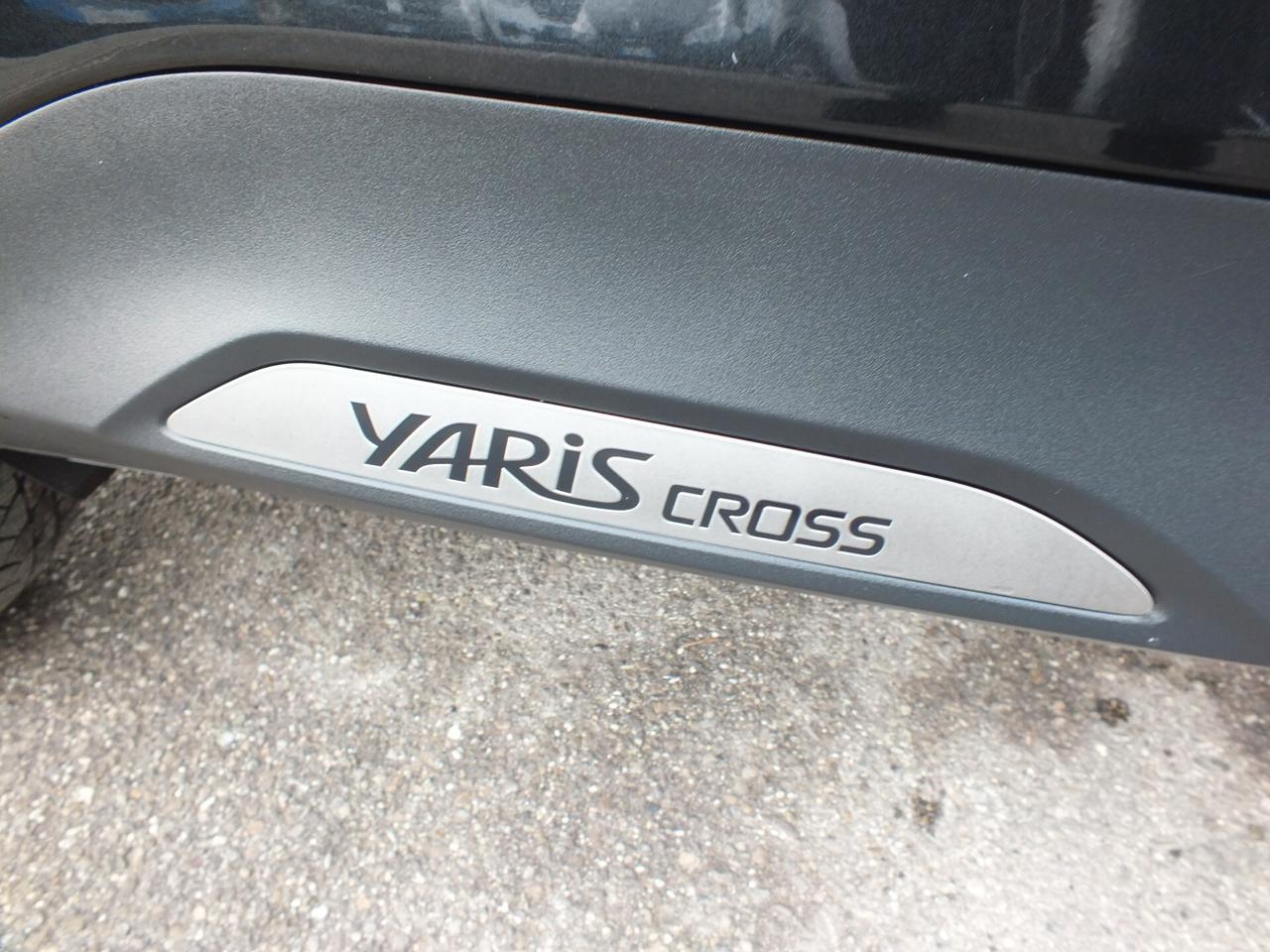 TOYOTA YARIS CROSS 1.5 HYBRID E-CVT 4X4