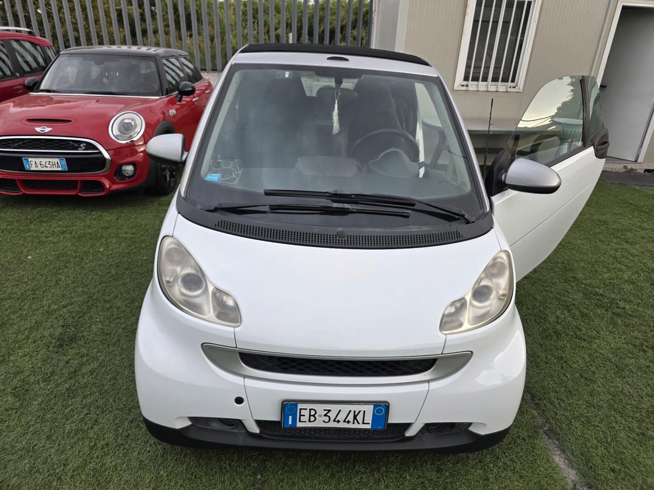 Smart ForTwo 1000 62 kW cabrio Neopatentati