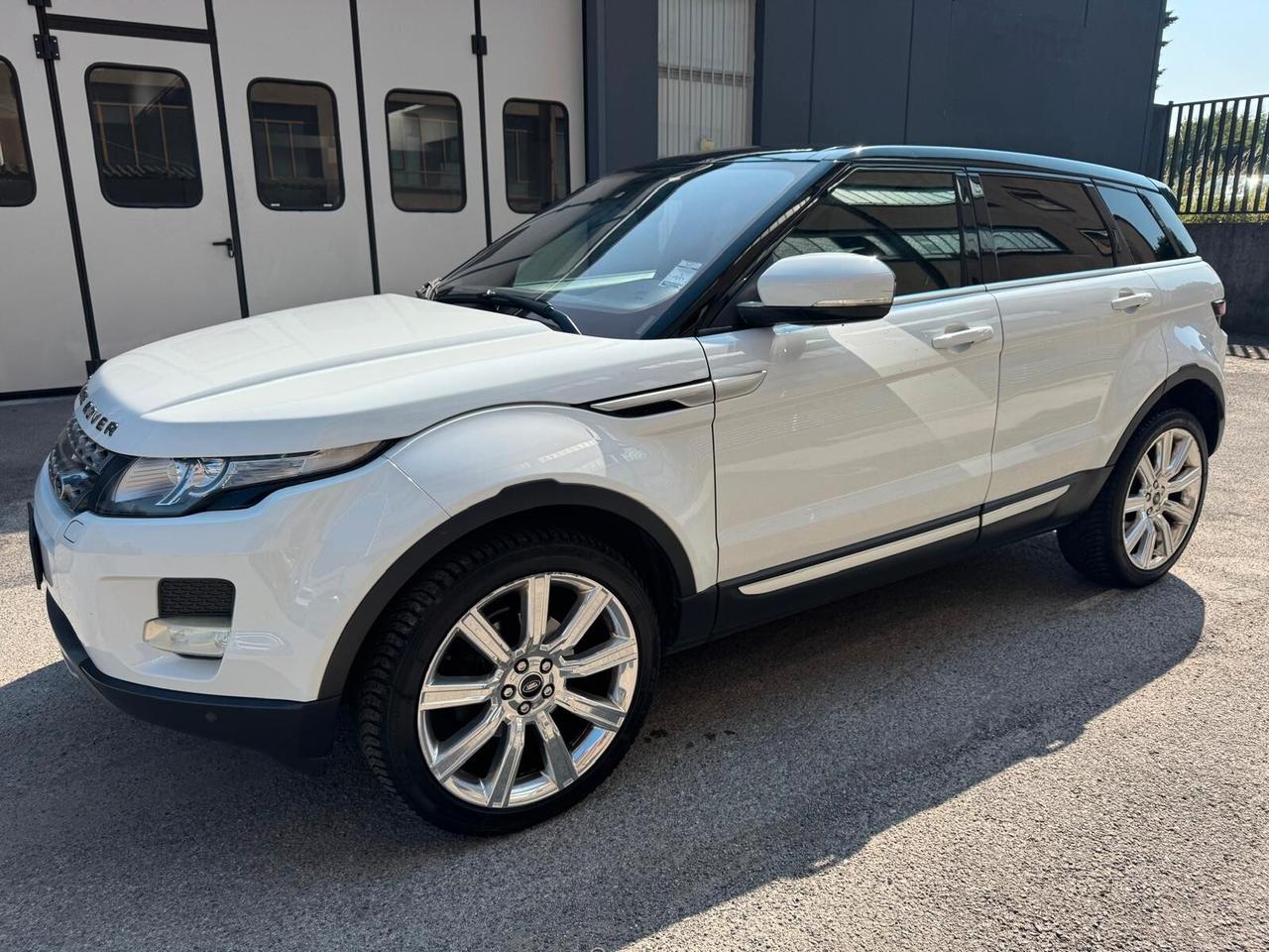 Land Rover Range Rover Evoque Range Rover Evoque 2.2 TD4 5p. Dynamic