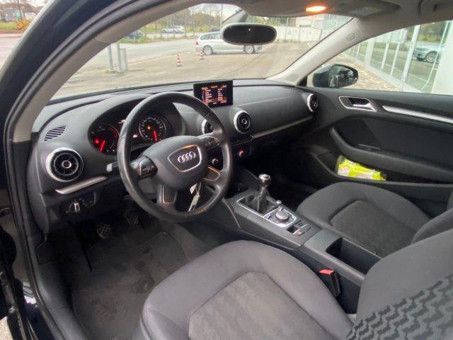 AUDI A3 1.6 TDI 3P. Attraction