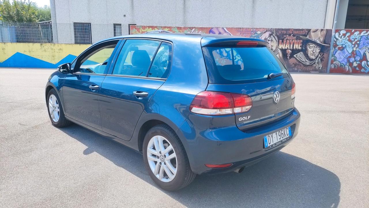 Volkswagen Golf VI 1.6 TDI DPF 5p. Highline NEOPATENTATI - 2010