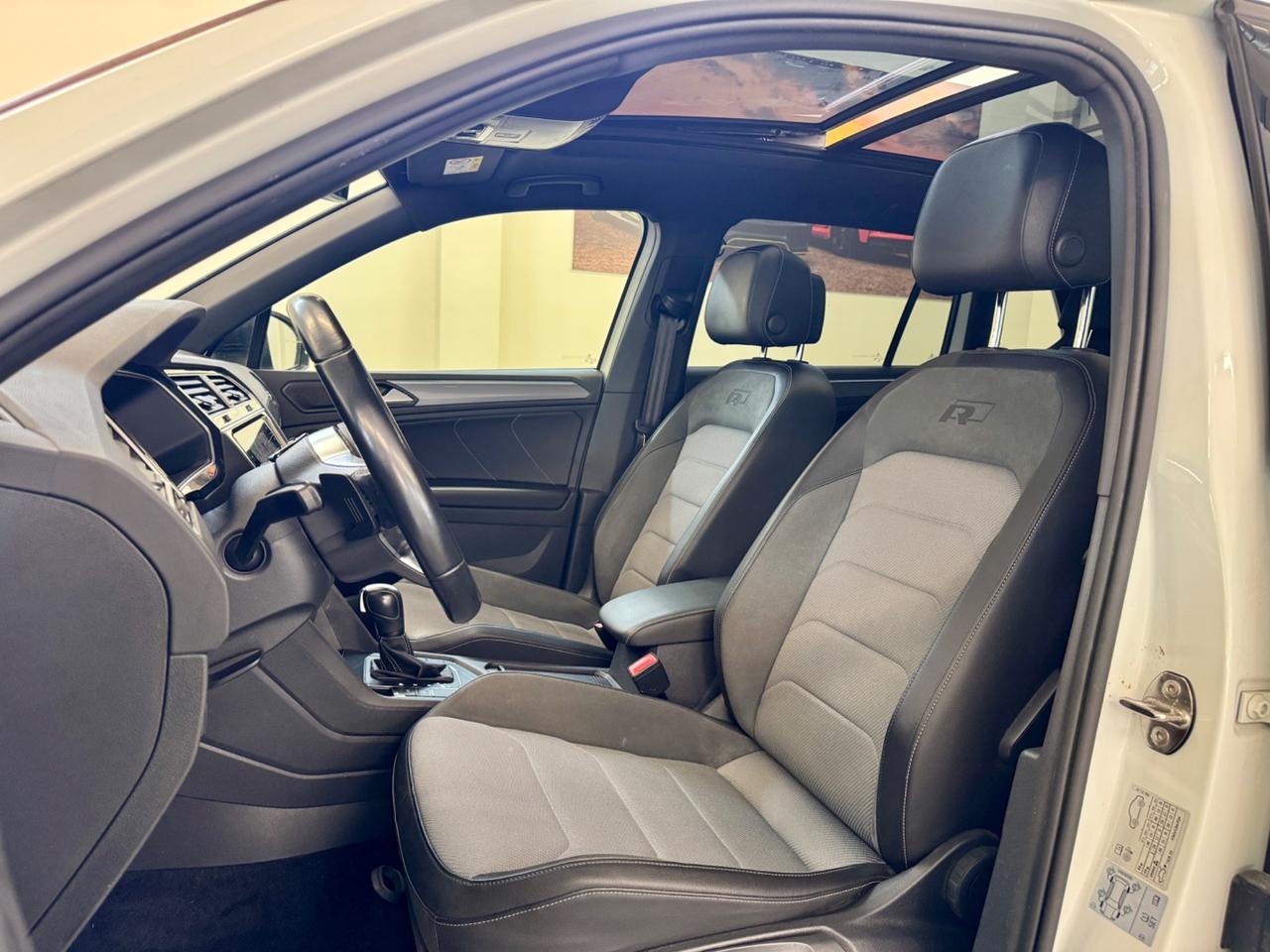 Volkswagen Tiguan R- Line - DSG - FULL - SOLO 80.000 KM
