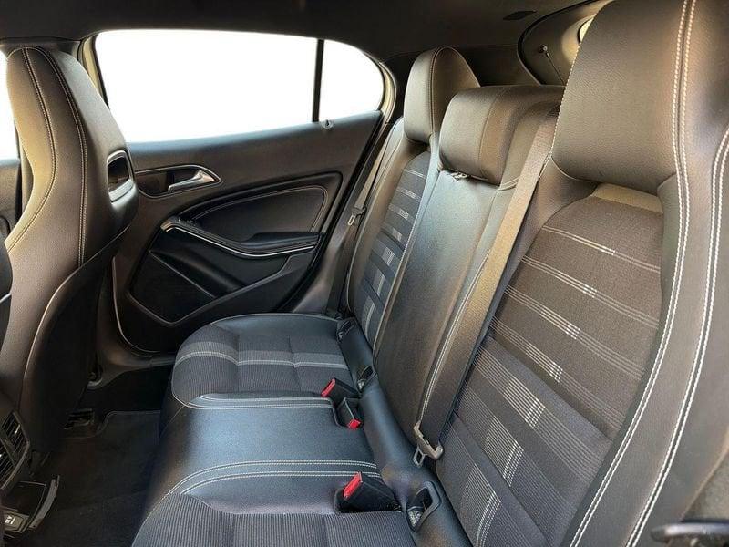 Mercedes-Benz GLA 200 d Sport 4matic auto