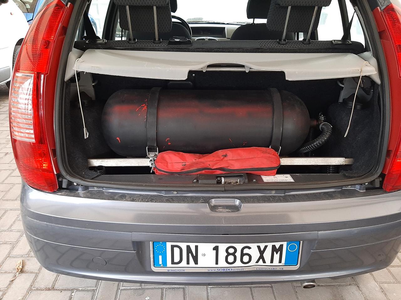 Tata Indica NON FUNZIONANTE