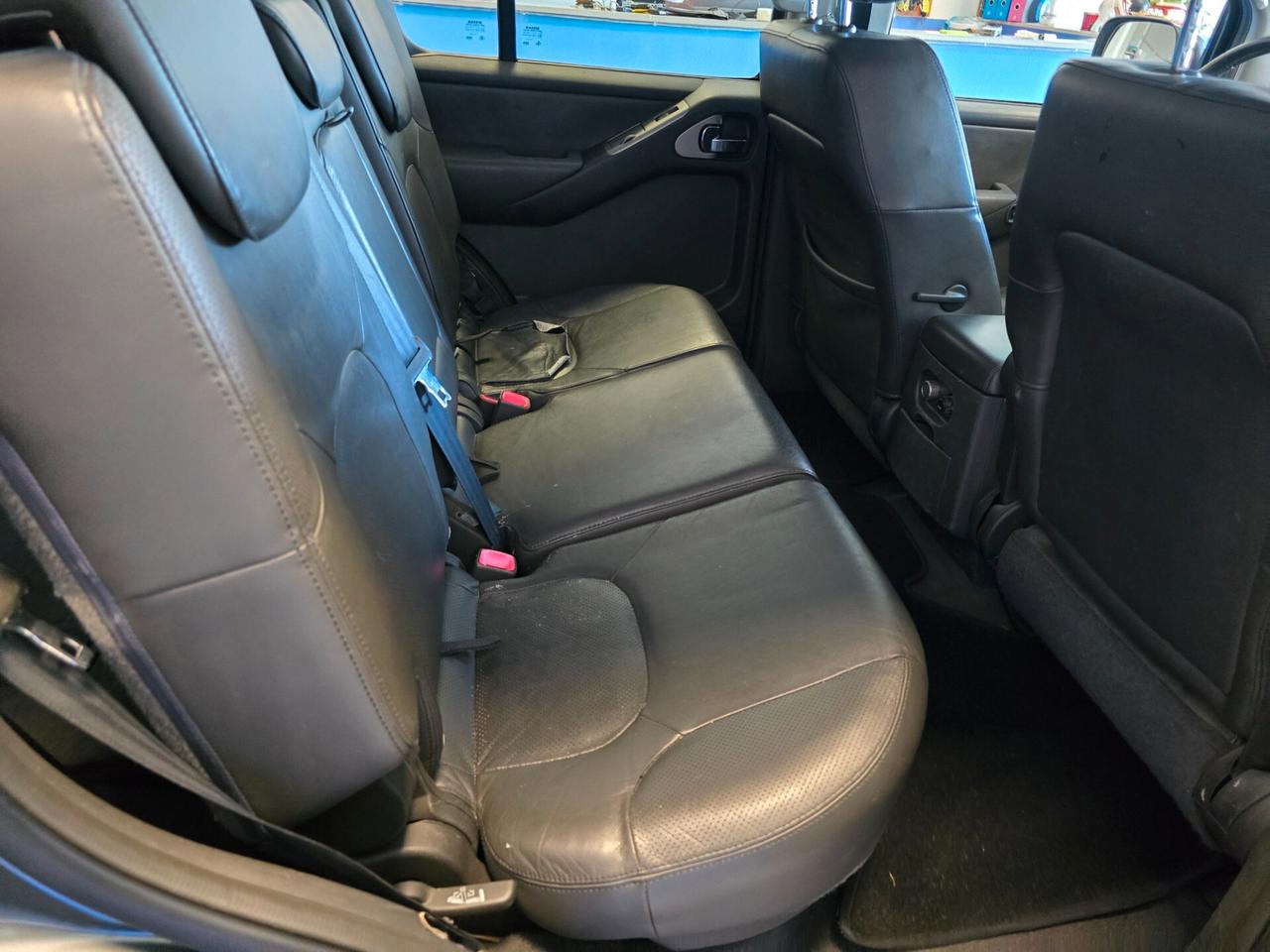 Nissan Pathfinder 2.5 dCi LE