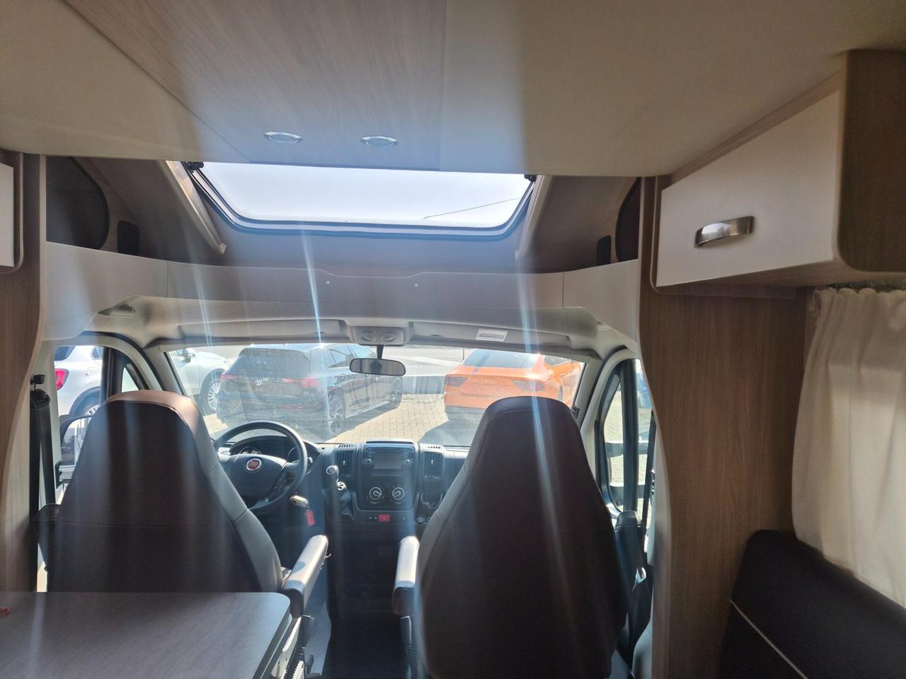 Fiat PROFESSIONAL DUCATO WEINSBERG CARASUITE CAMPER