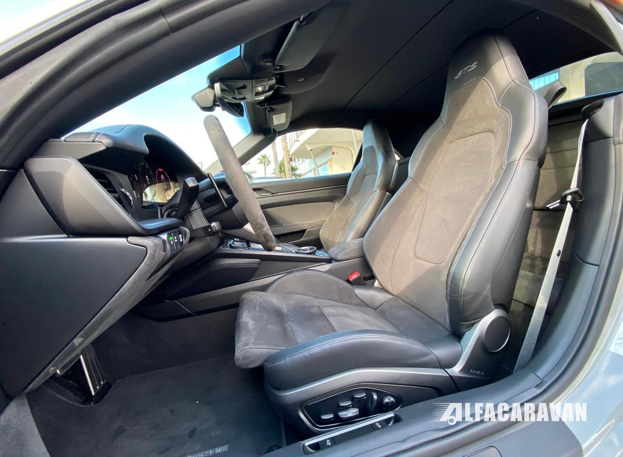 Porsche 911 992.2 Cabrio 3.6 Carrera GTS auto 541 CV KM 0