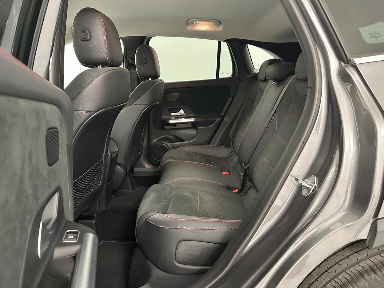 Mercedes-benz GLA 180 Automatic Premium