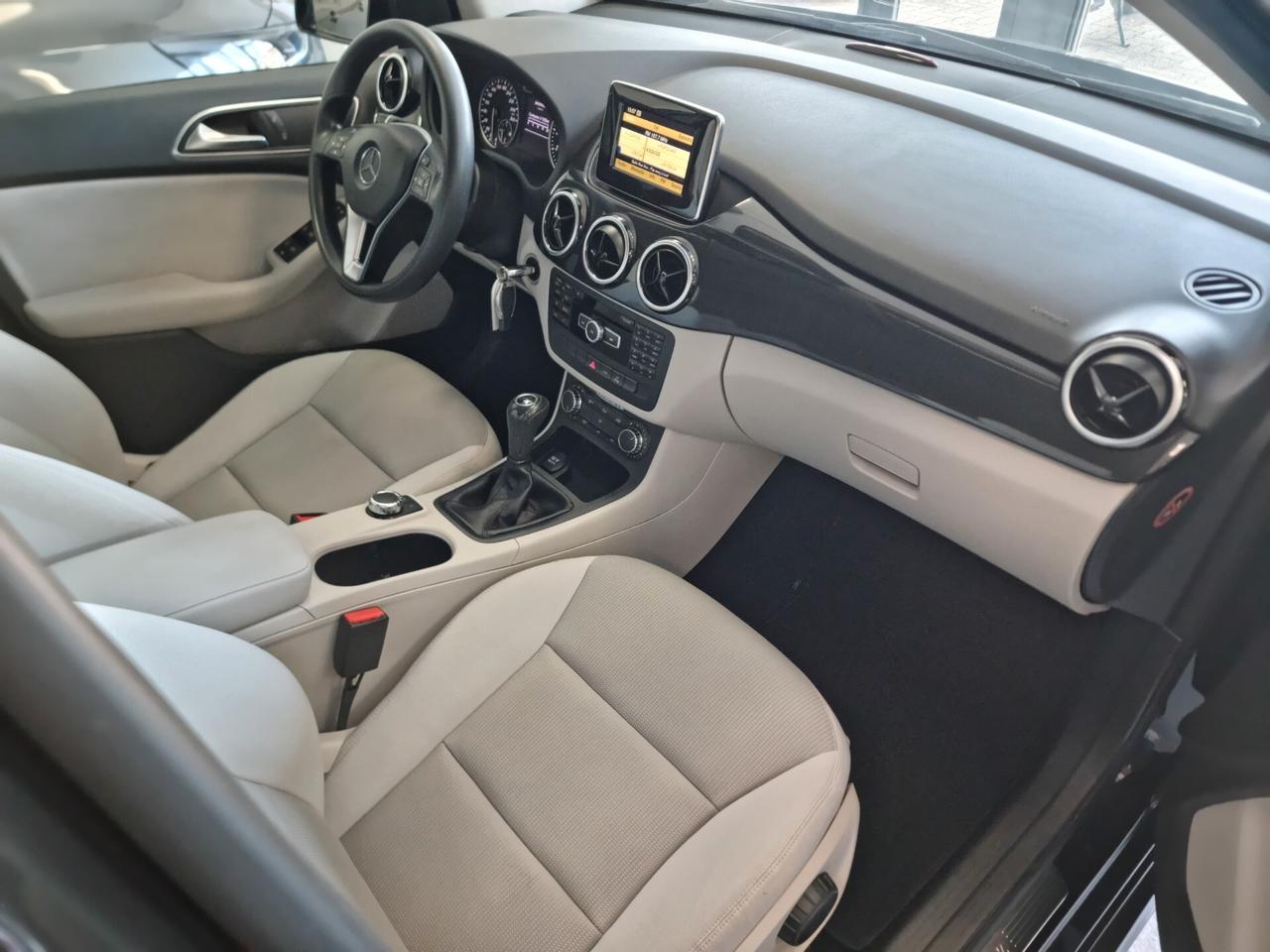 Mercedes-benz B 180 BENZINA NEOPATENTATI