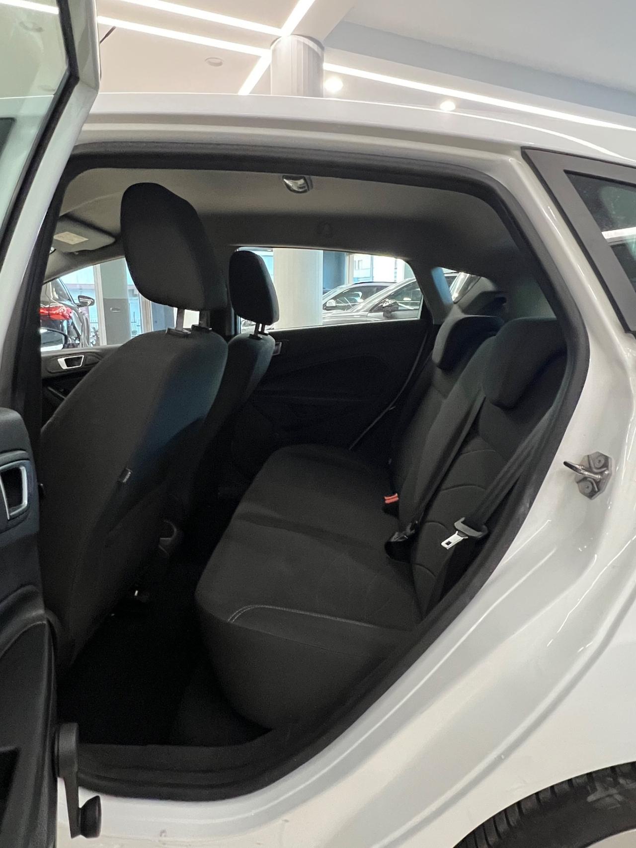 Ford Fiesta 1.5 TDCi 75CV 5 porte ST-Line