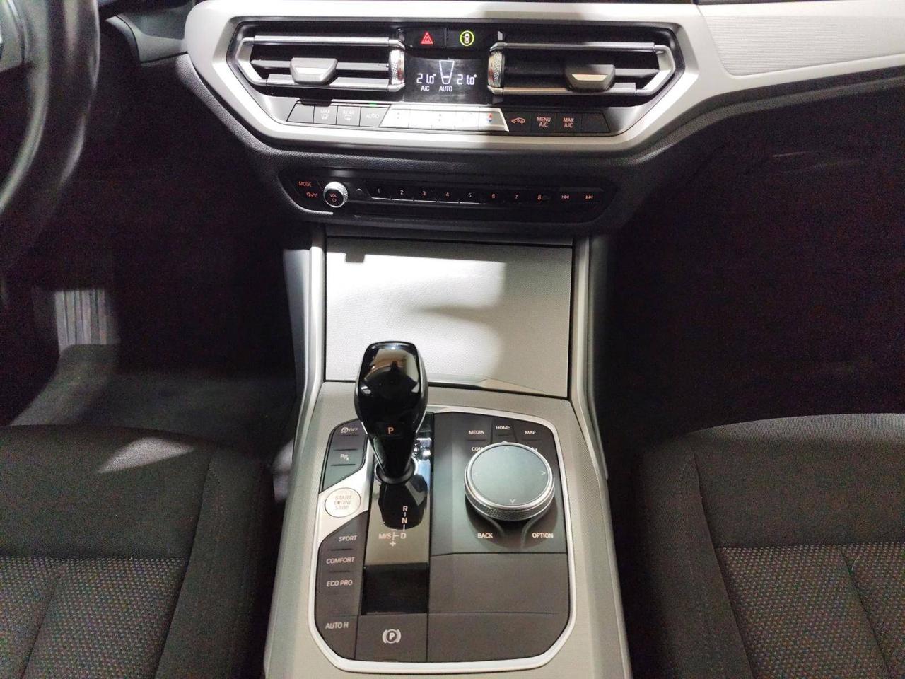 BMW Serie 3 318d Touring 48V Business Advantage