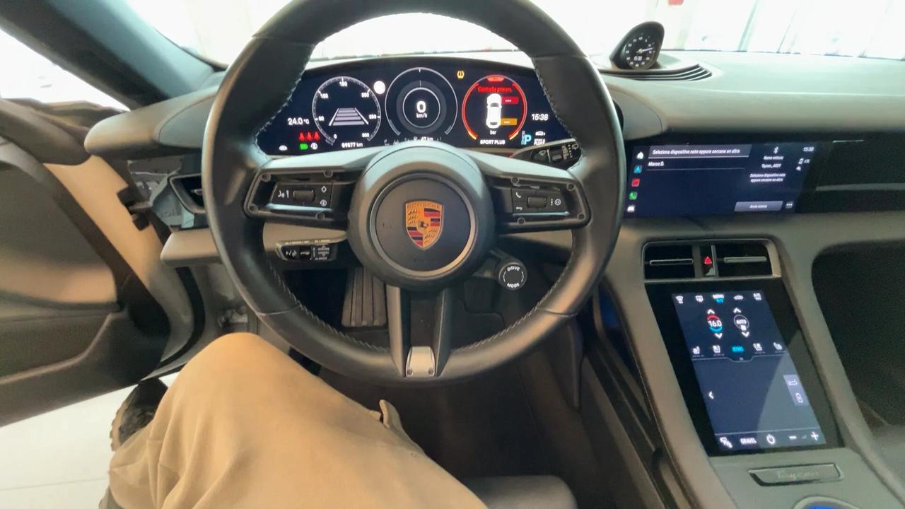 Porsche Taycan Spettacolare Taycan Cross Turismo 4 476cv