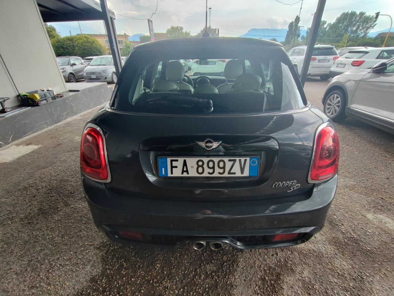 Mini 2.0 Cooper SD Business XL 5 porte
