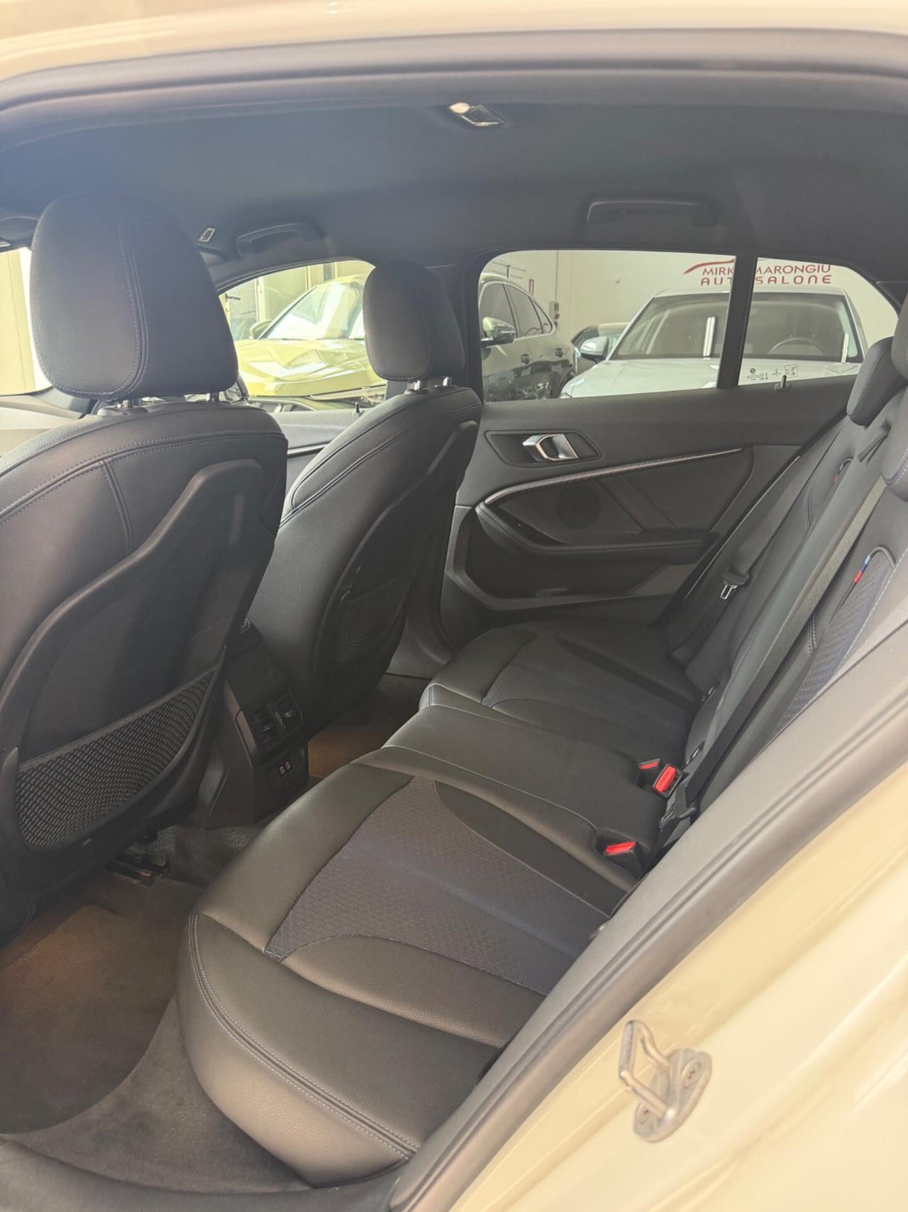 Bmw serie 1 118d 5p. M SPORT FINANZIABILE