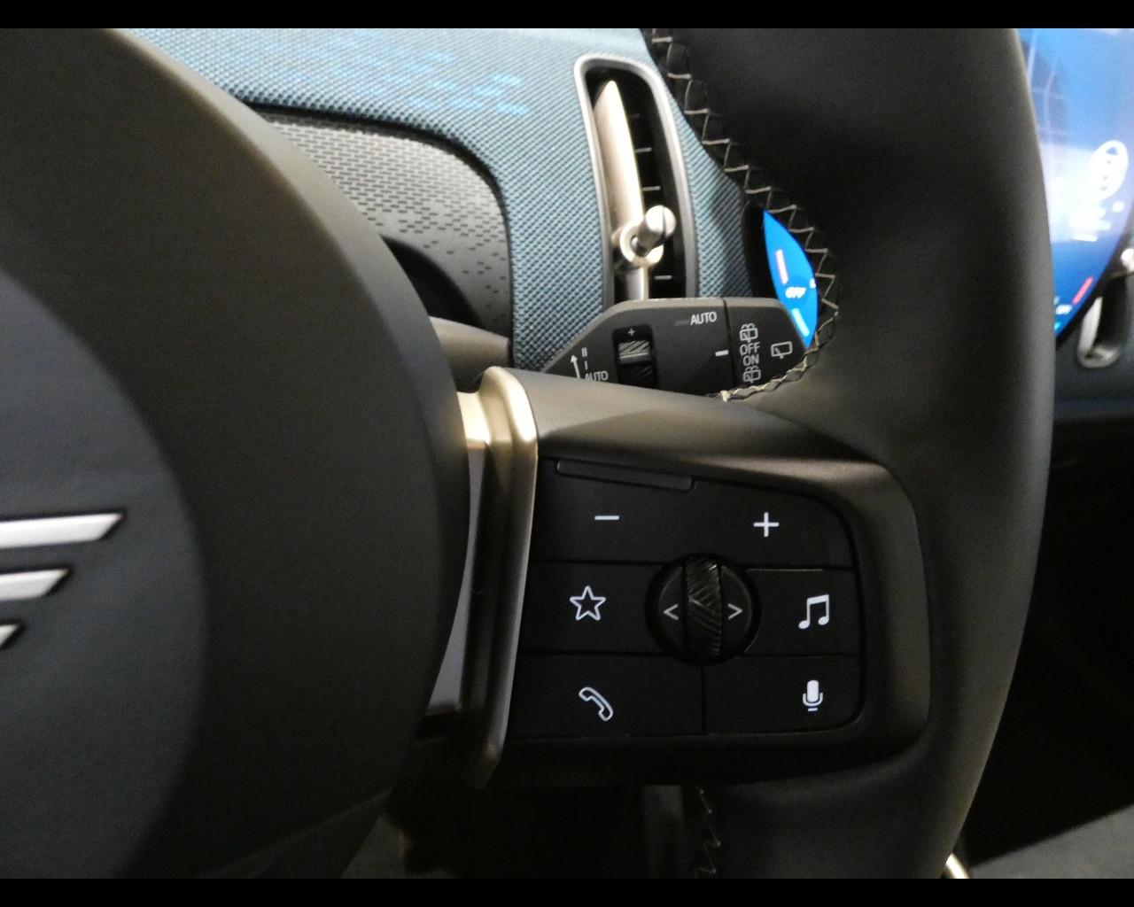 MINI Mini Countrym.(U25) - Mini Countryman D Favoured