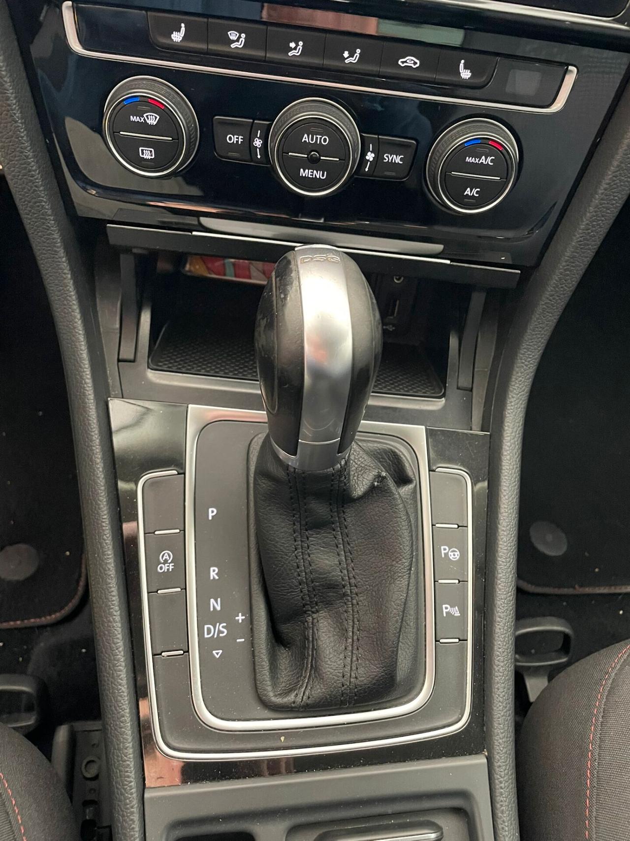 VOLKSWAGEN GOLF 7.5 1.6Tdi DSG SOUND EDITION