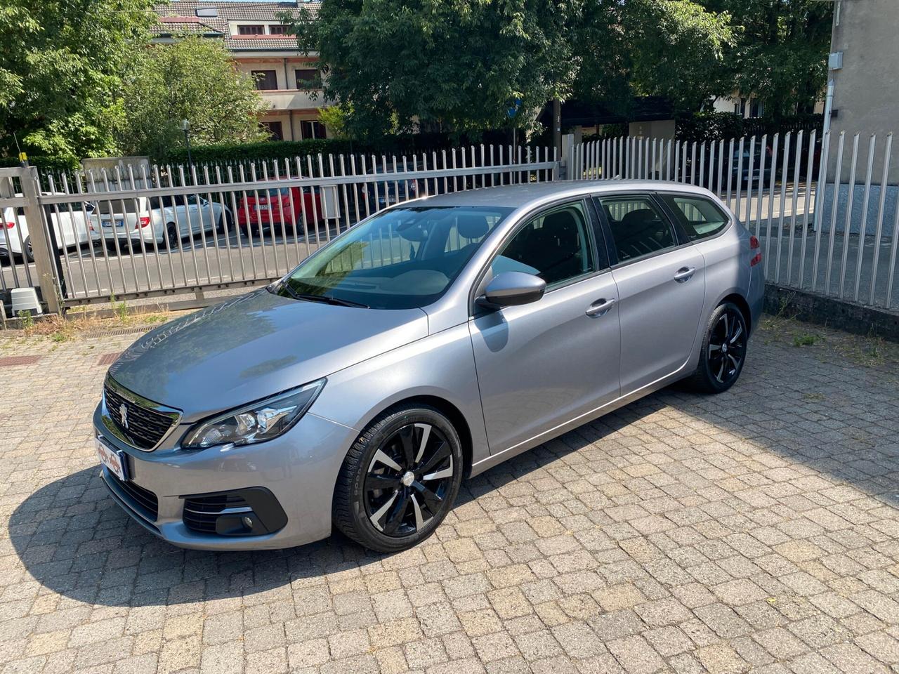 Peugeot 308 BlueHDi 130 S&S SW Style ok neop