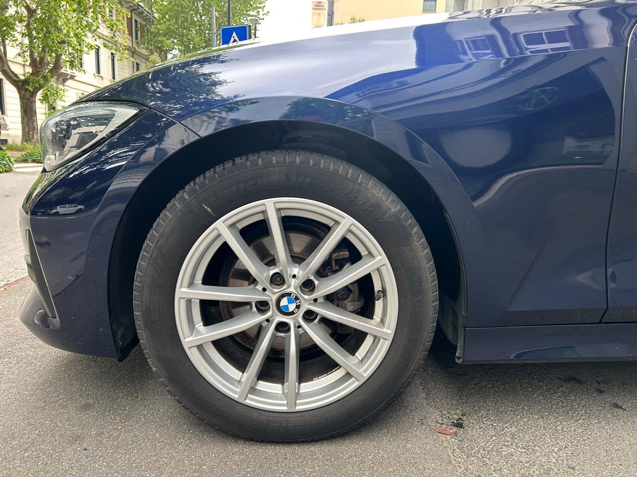 Bmw 318d 48V MHEV Business Advantage