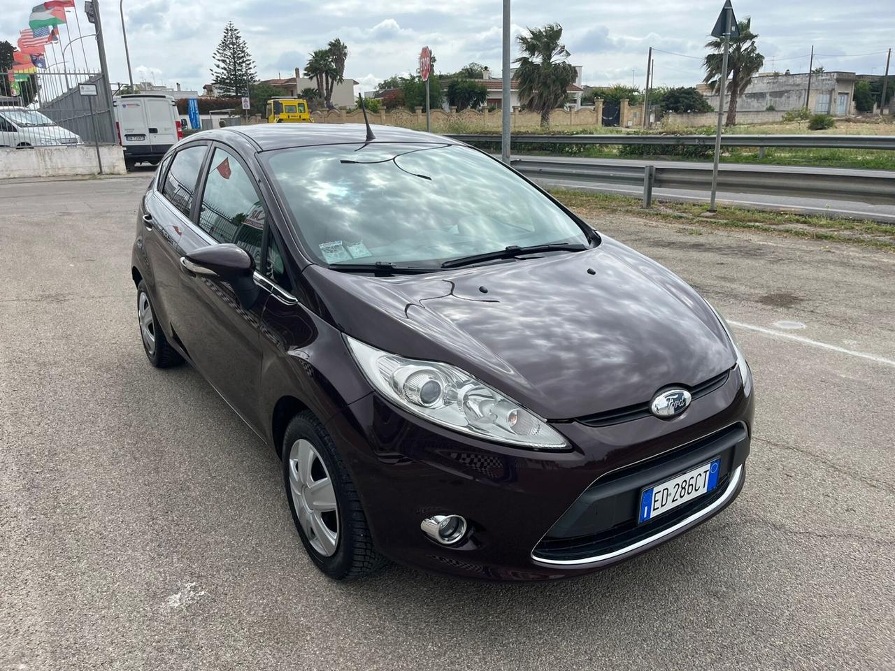 Ford Fiesta 1.6 TDCi 5p. Titanium Unipro 2010