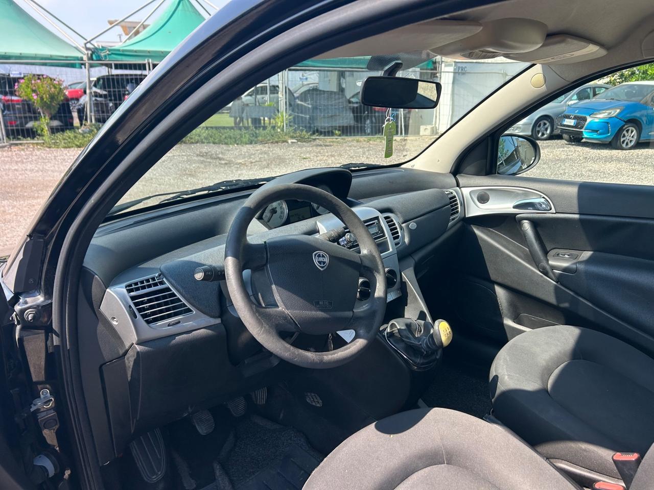 Lancia Ypsilon 1.2 69 CV Diva