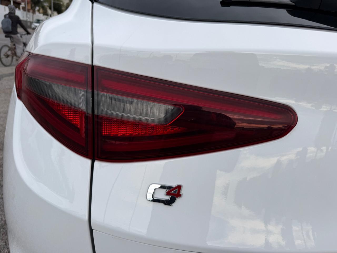 Alfa Romeo Stelvio 2.0 Turbo 200 CV AT8 Q4 Super