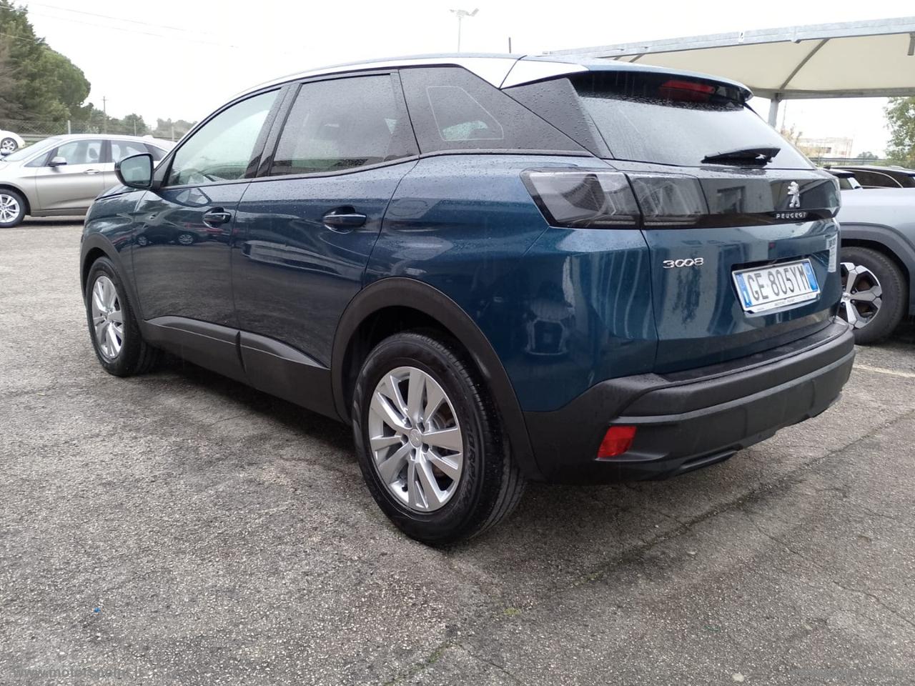 PEUGEOT 3008 BlueHDi 130 S&S Business