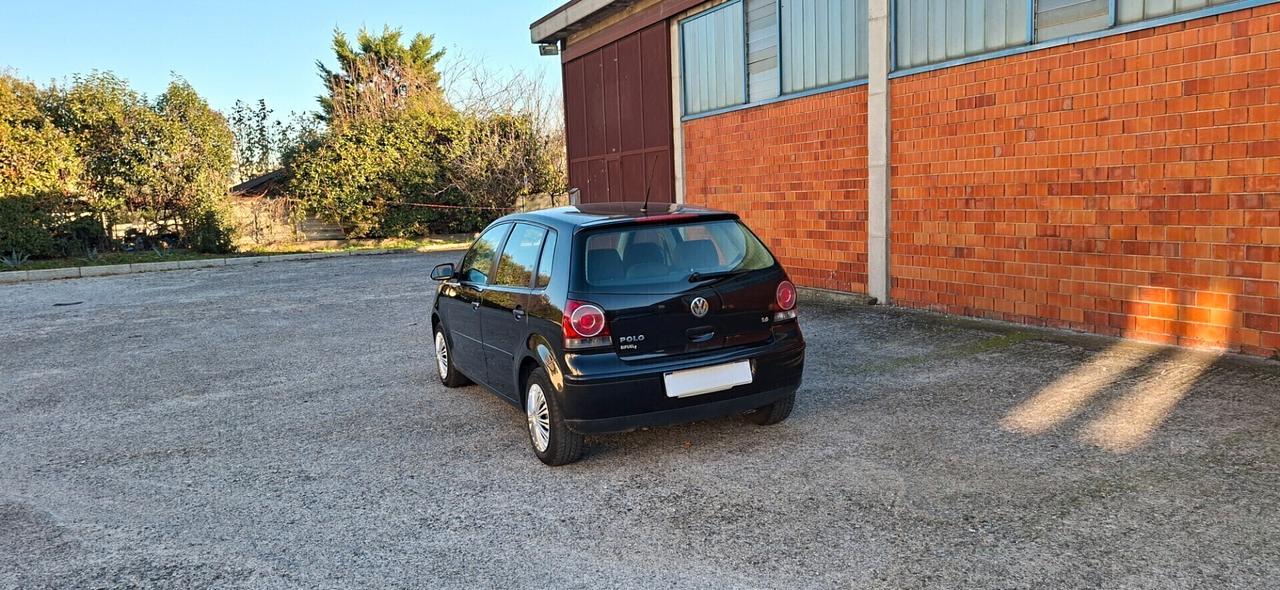 VOLKSWAGEN POLO 1.4 5P CONFORTILINE CON GPL DI SERIE